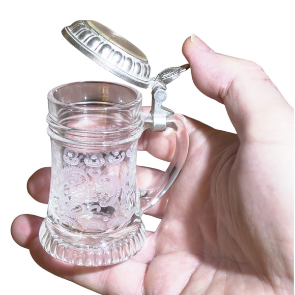 Collectible Festhaus Busch Gardens Dancing Couple Mini Beer Stein w/ Pewter Lid - Picture 5 of 10